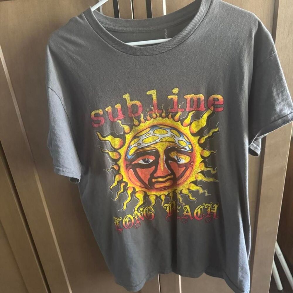 Unbranded Men's Black and Grey T-shirt